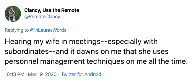 Escucho a mi esposa en las reuniones, especialmente con sus subordinados, y me parece que ella usa constantemente técnicas de gestión de personal.