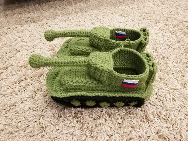 Zapatillas de tanque rusas verdes.