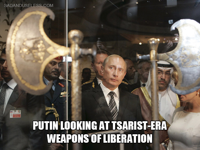 Putin examina las armas de liberación de la era zarista.