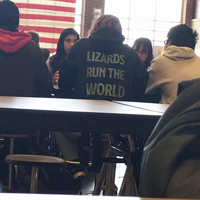 Los lagartos gobiernan el mundo.